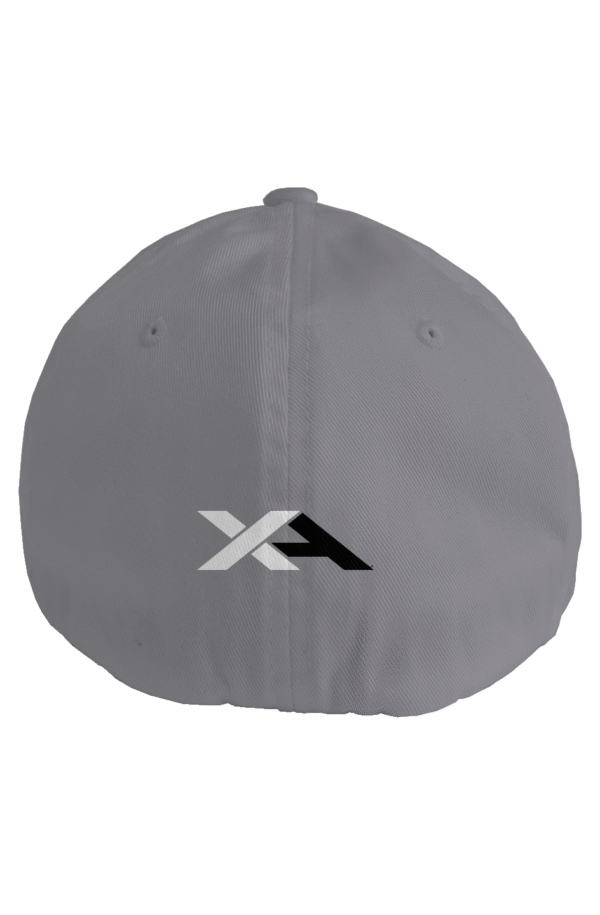 fitted cap alternating contrast logo